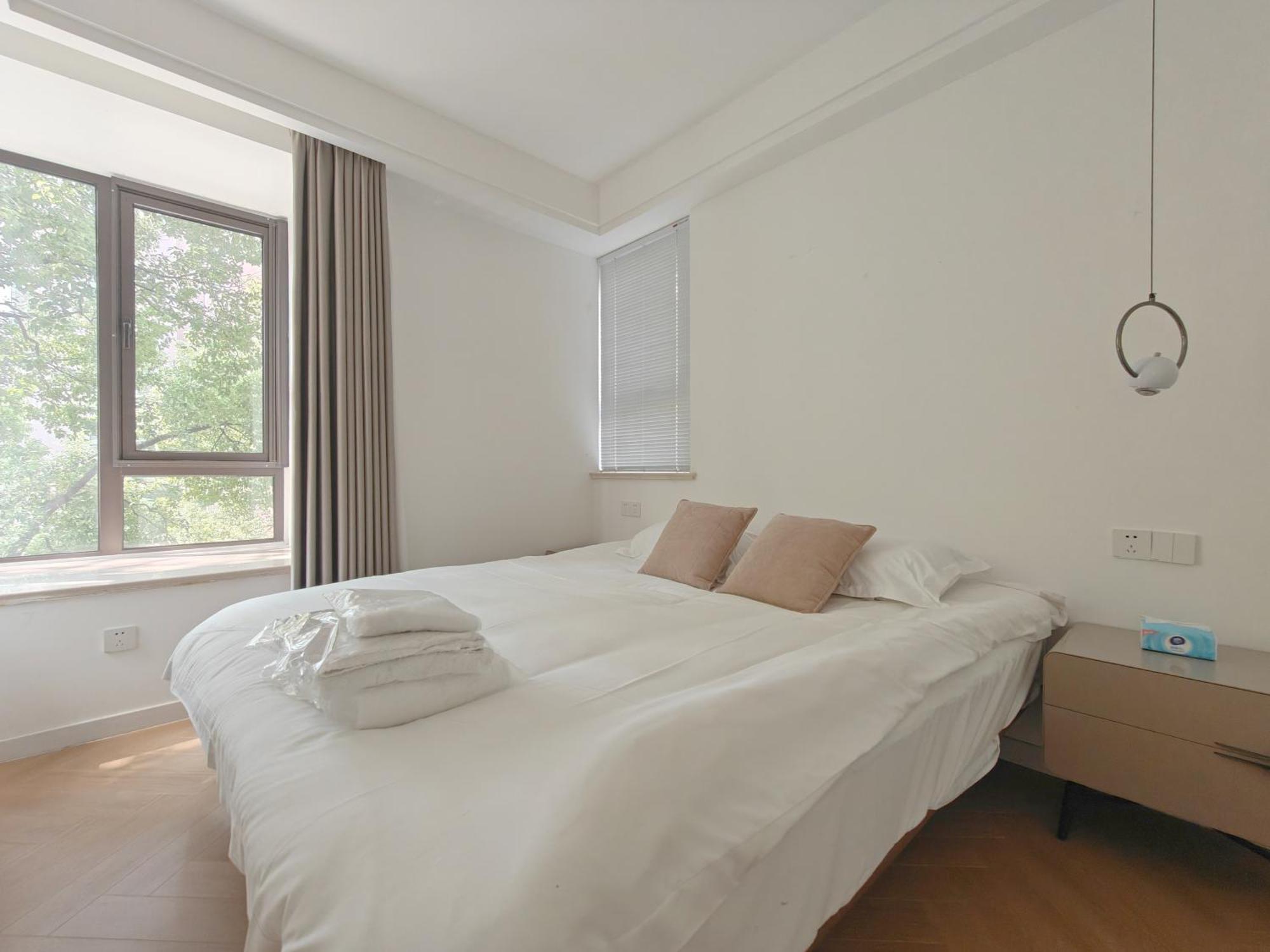 Eastern Hub Apartment Shanghai