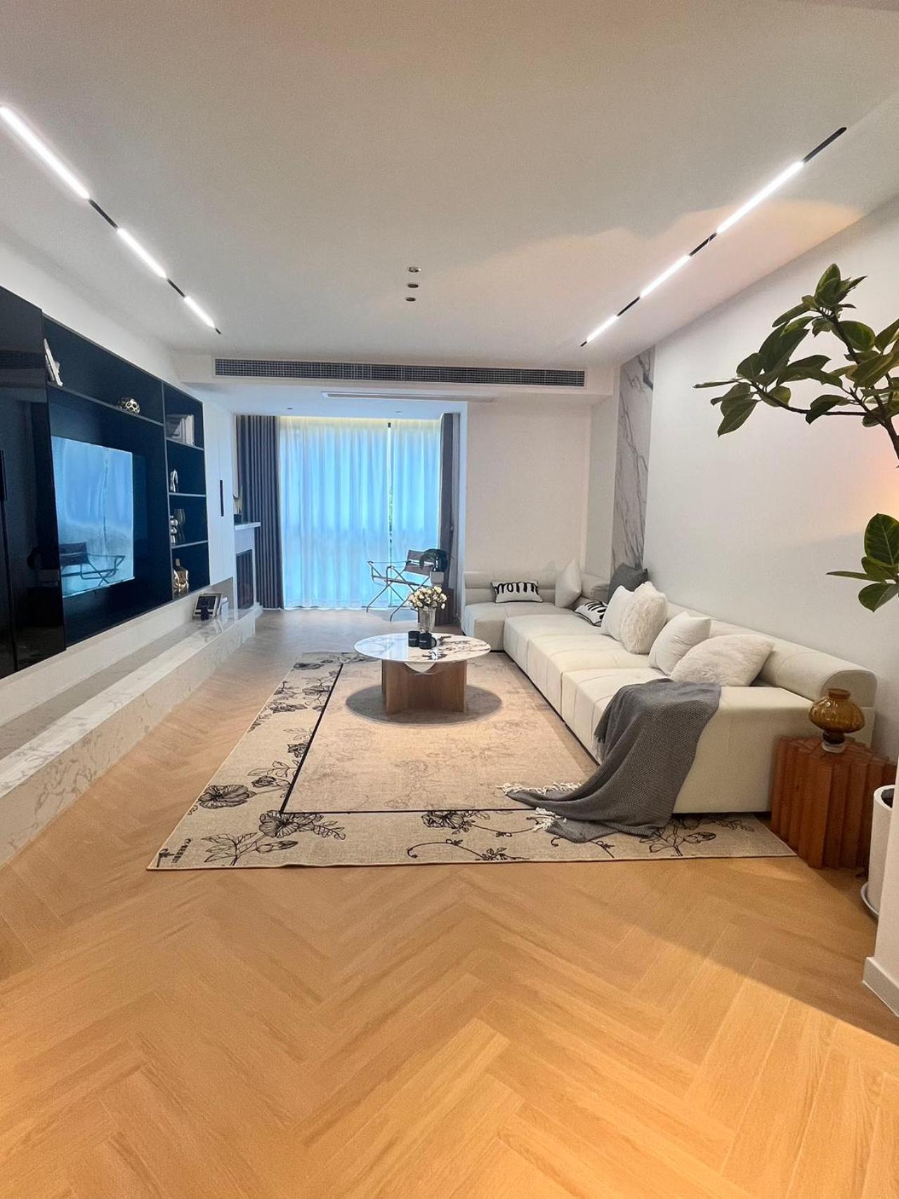 Apartment Eastern Hub